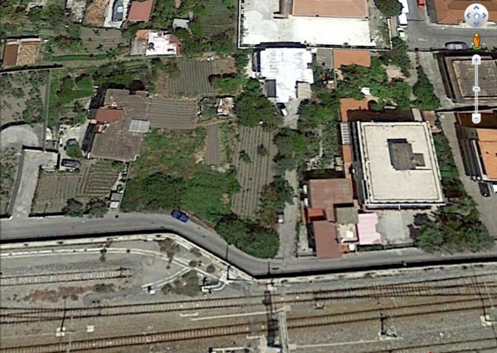 Vendita Terreni Melito di Porto Salvo - Terreno edificabile in centro Località Centro
