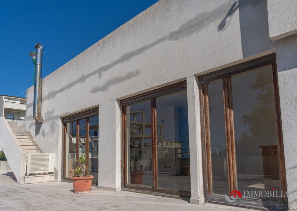 Appartamenti e ville in vendita  150 m² ottime condizioni, Melito di Porto Salvo