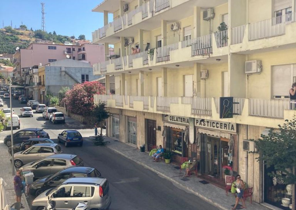 Vendita Appartamenti Melito di Porto Salvo - Appartamento piano terra Via T. Minicuci Località Centro