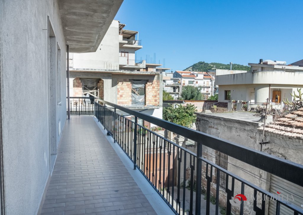 Vendita Appartamenti Melito di Porto Salvo - Appartamento sulla Via Nazionale Località Centro
